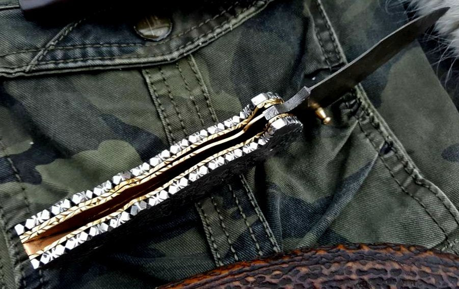 Artisan Crafted Damascus Steel Folding Pocket Knife - Korvel
