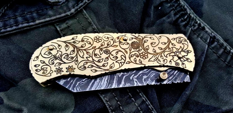 Artisan Crafted Damascus Steel Folding Pocket Knife - Korvel