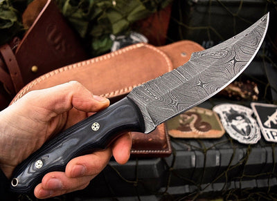 Premium Custom Hunters Knife with Damascus Steel Blade - Korvel