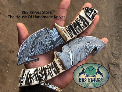Premium Handmade Damascus Steel Guthook Knife with Full Tang Design - Korvel