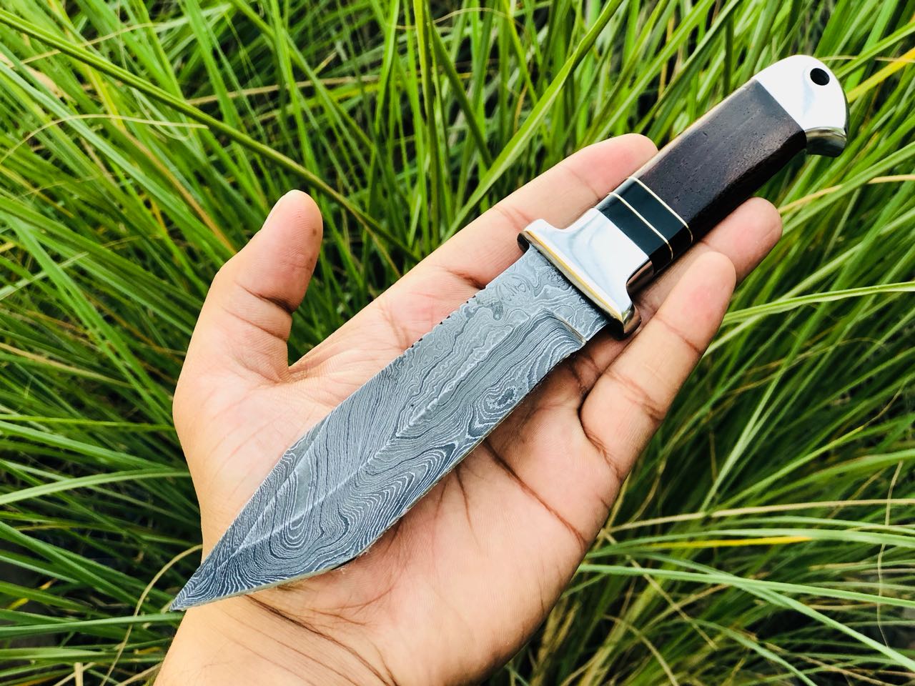 Exquisite Custom Tanto Hunting Knife with Premium Damascus Blade - Korvel