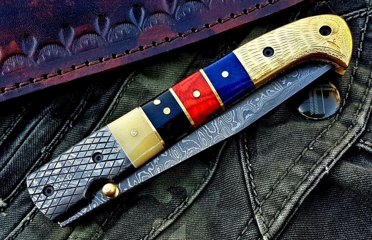 Artisan Crafted Damascus Steel Folding Pocket Knife - Korvel