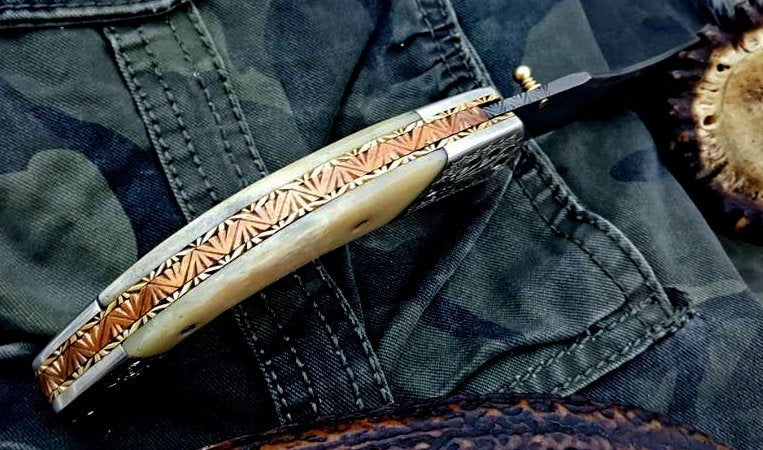 Exquisite Handmade Damascus Steel Folding Knife - Korvel