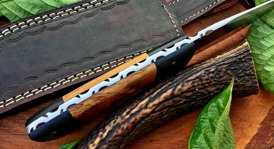 Premium Full Tang D2 Steel Custom Hunting & Camping Knife - Korvel