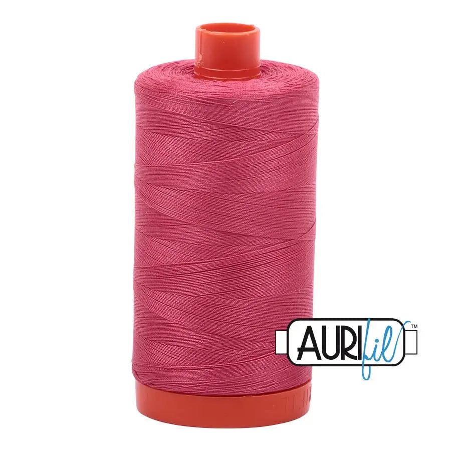 Bobine large de coton Aurifil 50wt 2440 Pivoine
