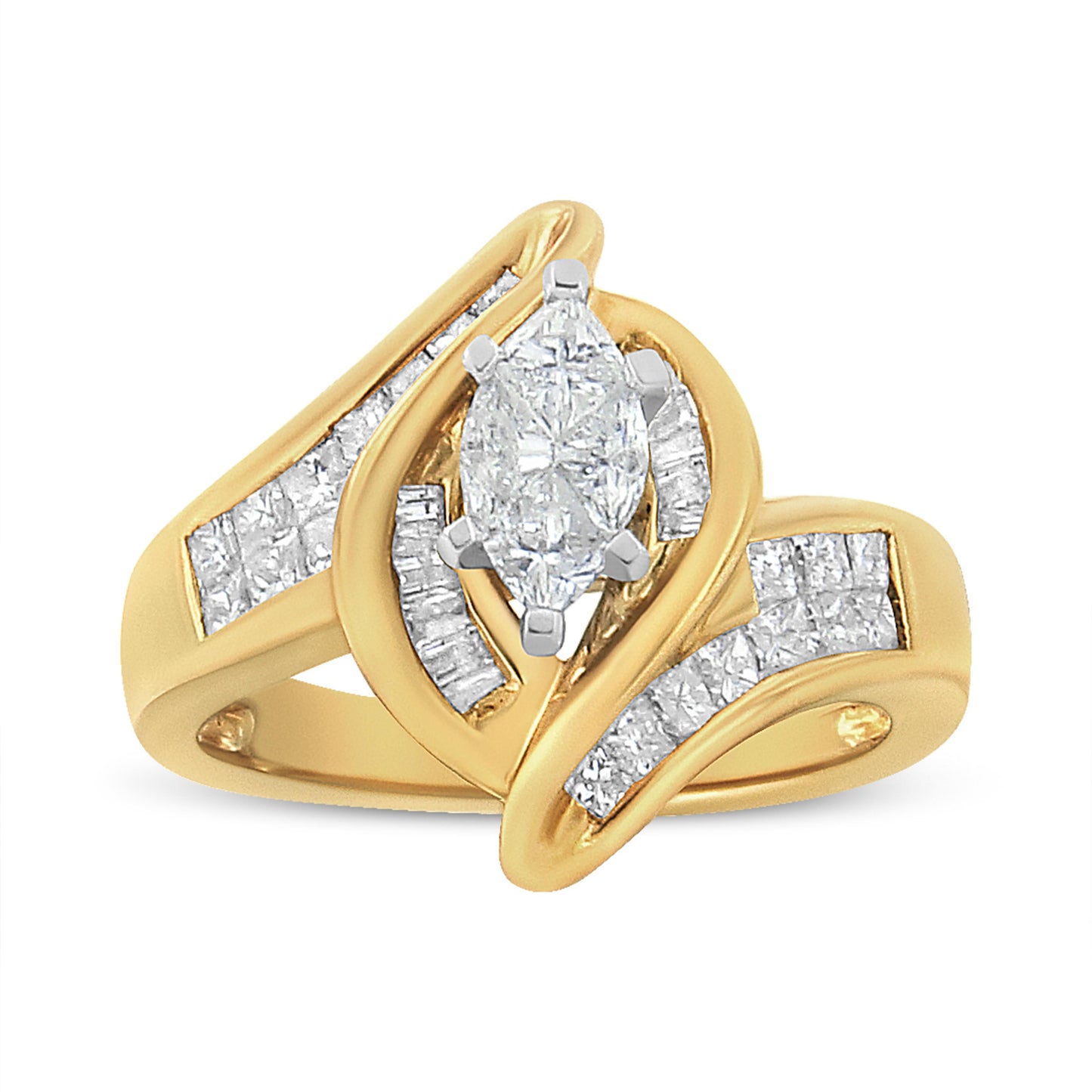 Anillo de Compromiso en Oro Amarillo de 14K con Diamante en Forma de Marquesa