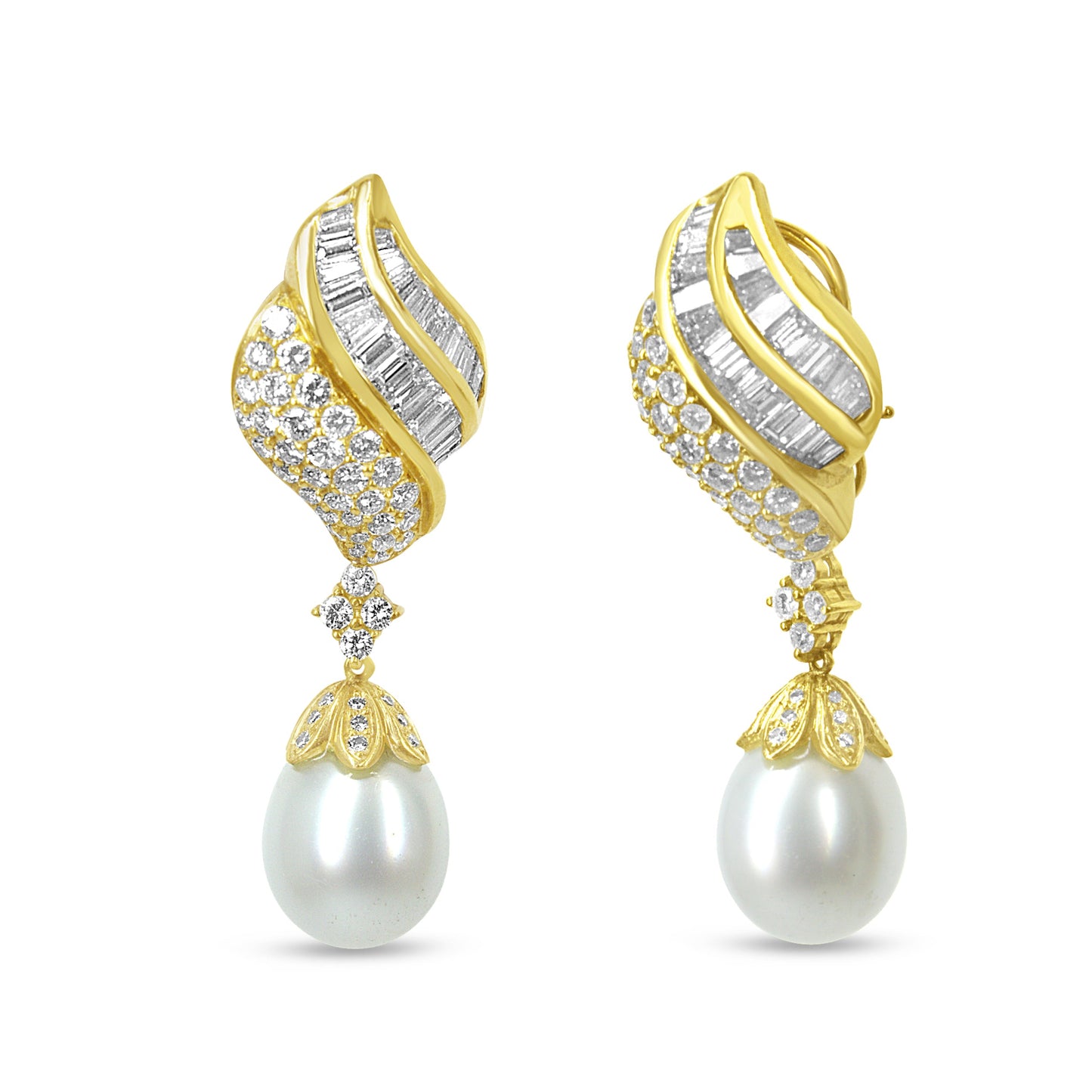 Boucles d'oreilles pendantes en or jaune 18 carats, diamants et perles de mer du Sud