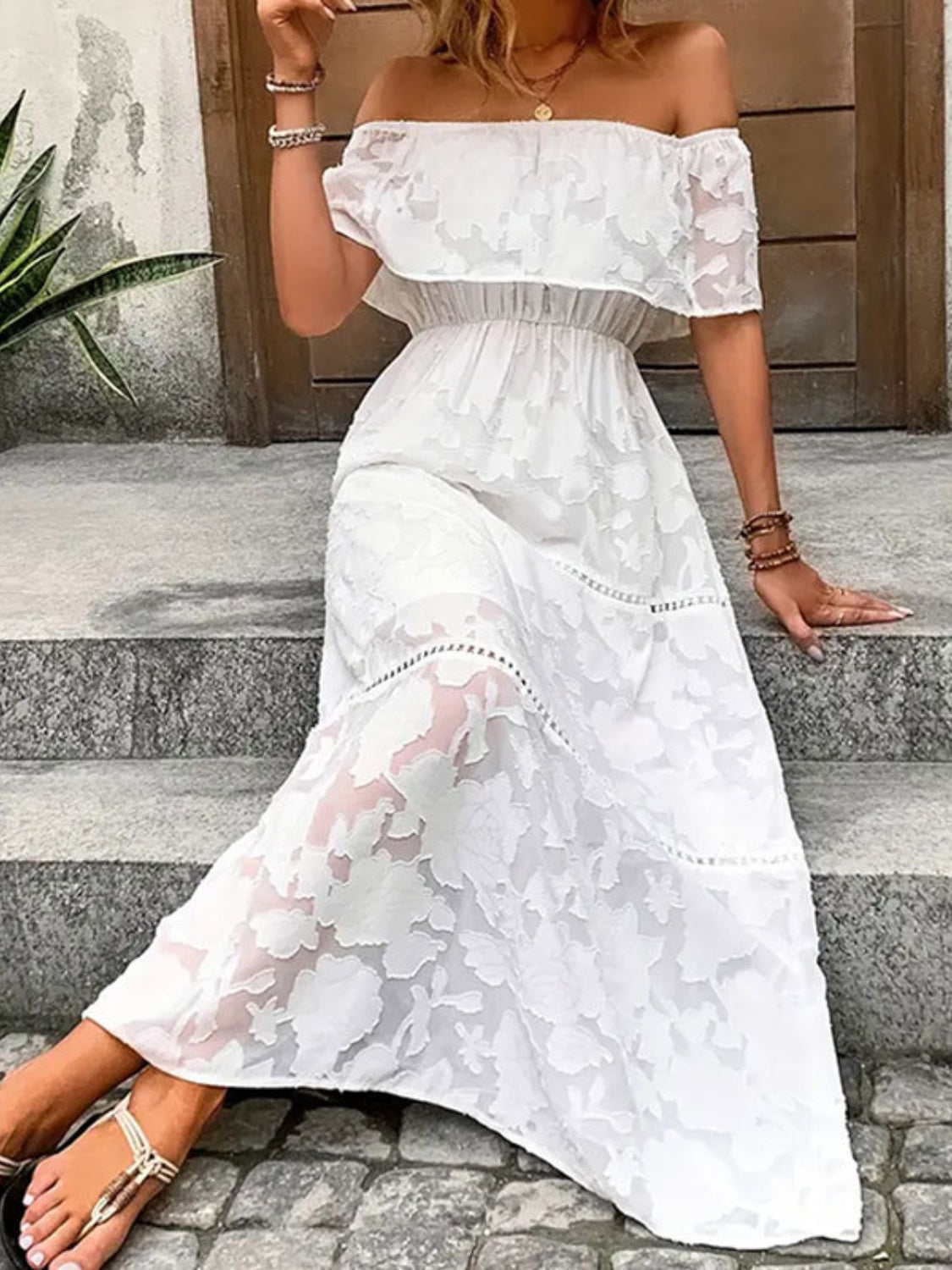 Robe Maxi Élégante à Épaules Dégagées pour l'Été