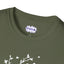Camiseta Unisex Softstyle Gato en un Árbol