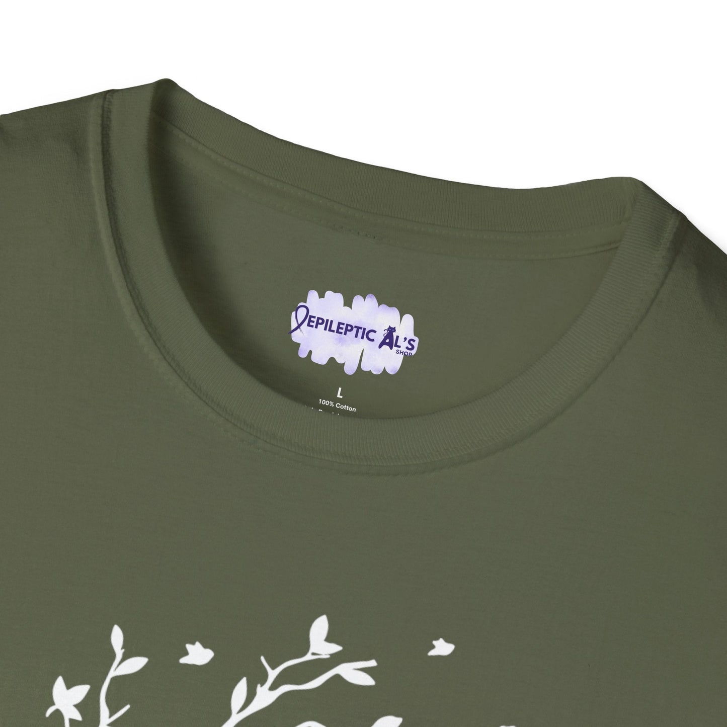 Camiseta Unisex Softstyle Gato en un Árbol
