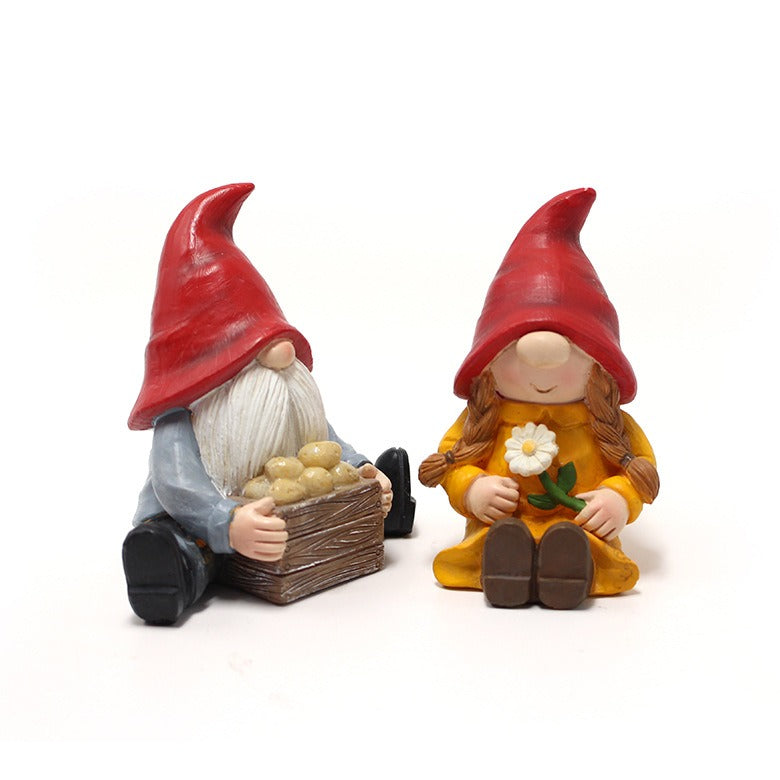 Creative Resin Couple Dwarf Decoration for Your Garden