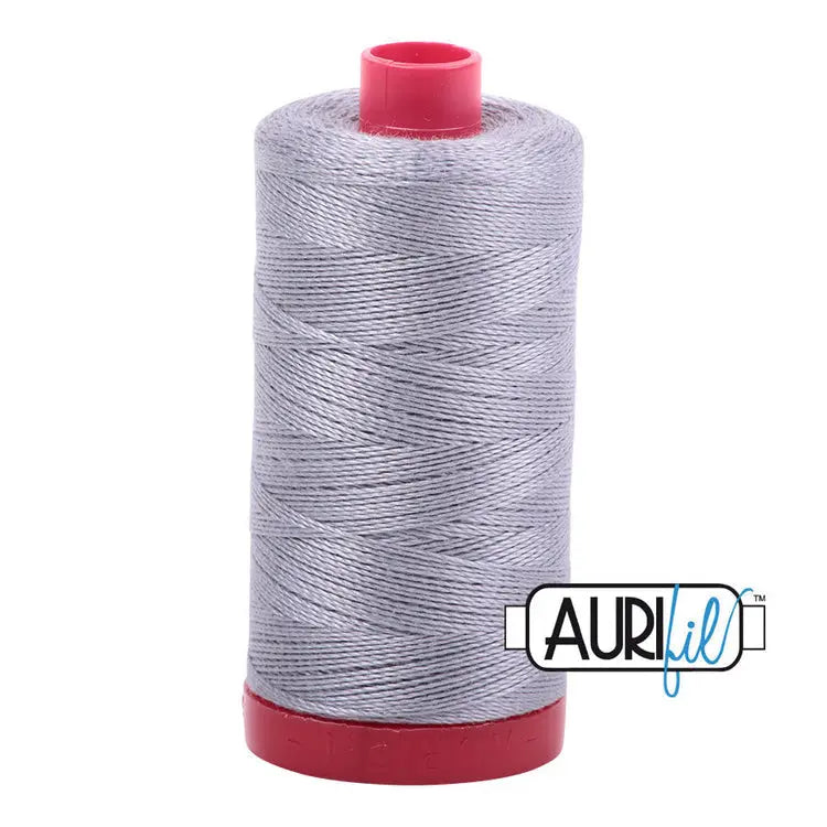 Bobine large de coton Aurifil 12 WT 2605 Gris