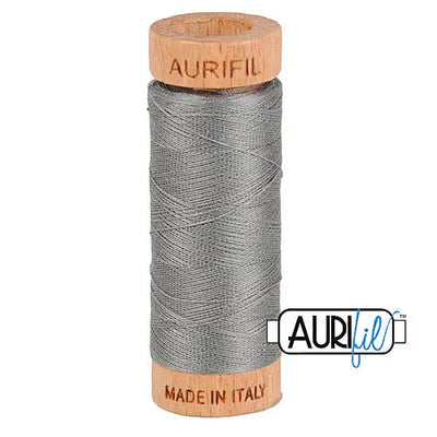 Bobina de algodón Aurifil 80wt - Hielo Ártico 2625