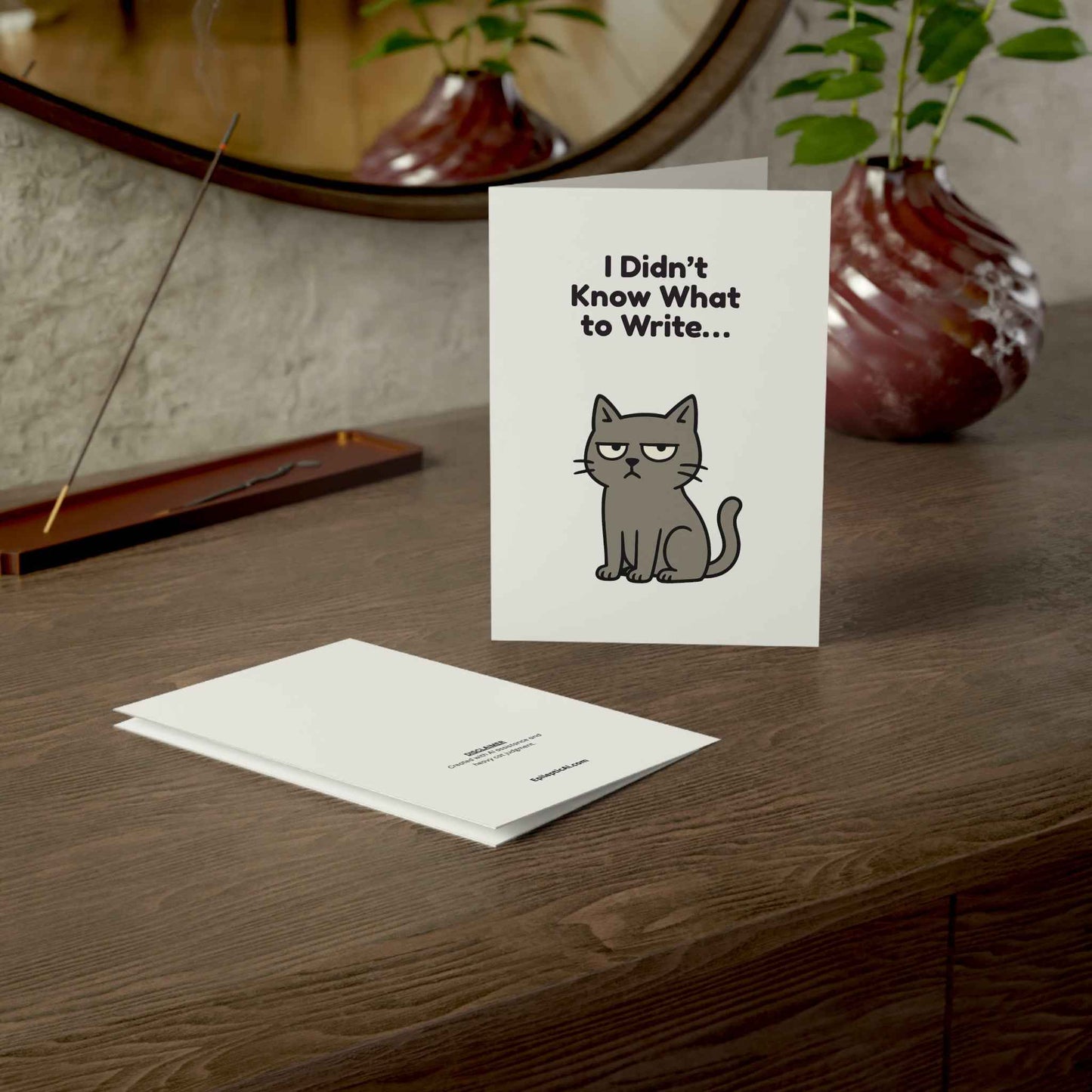 Tarjeta de saludo de gato divertido con teclado – Perfecta para cualquier ocasión