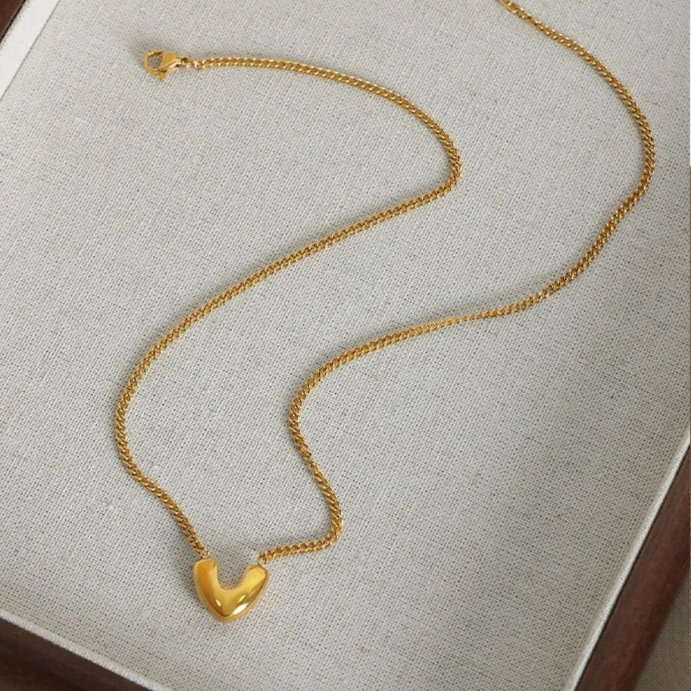 Elegant Gold-Plated Heart Pendant Necklace