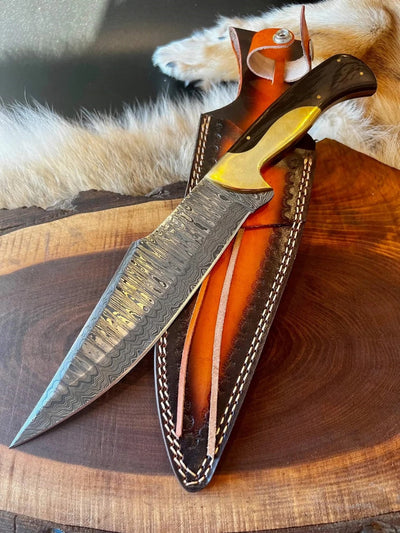 Premium Custom Damascus Steel Bowie Knife with Wenge Wood Handle and Brass Accents - Korvel