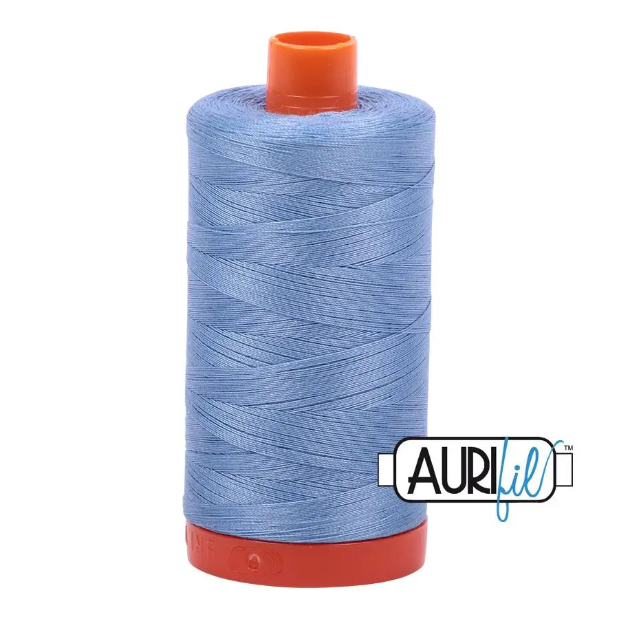 2720 Bleu Delft Clair Aurifil Coton 50wt Bobine Grande