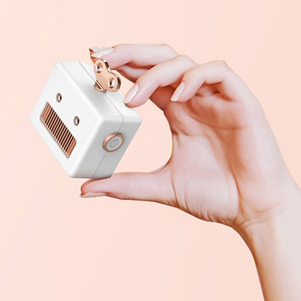 Portable Retro Robot Shape Bluetooth Speaker Cartoon Mini Outdoor Wireless Speaker HIFI Bass Column Loudspeaker With Microphone - Korvel
