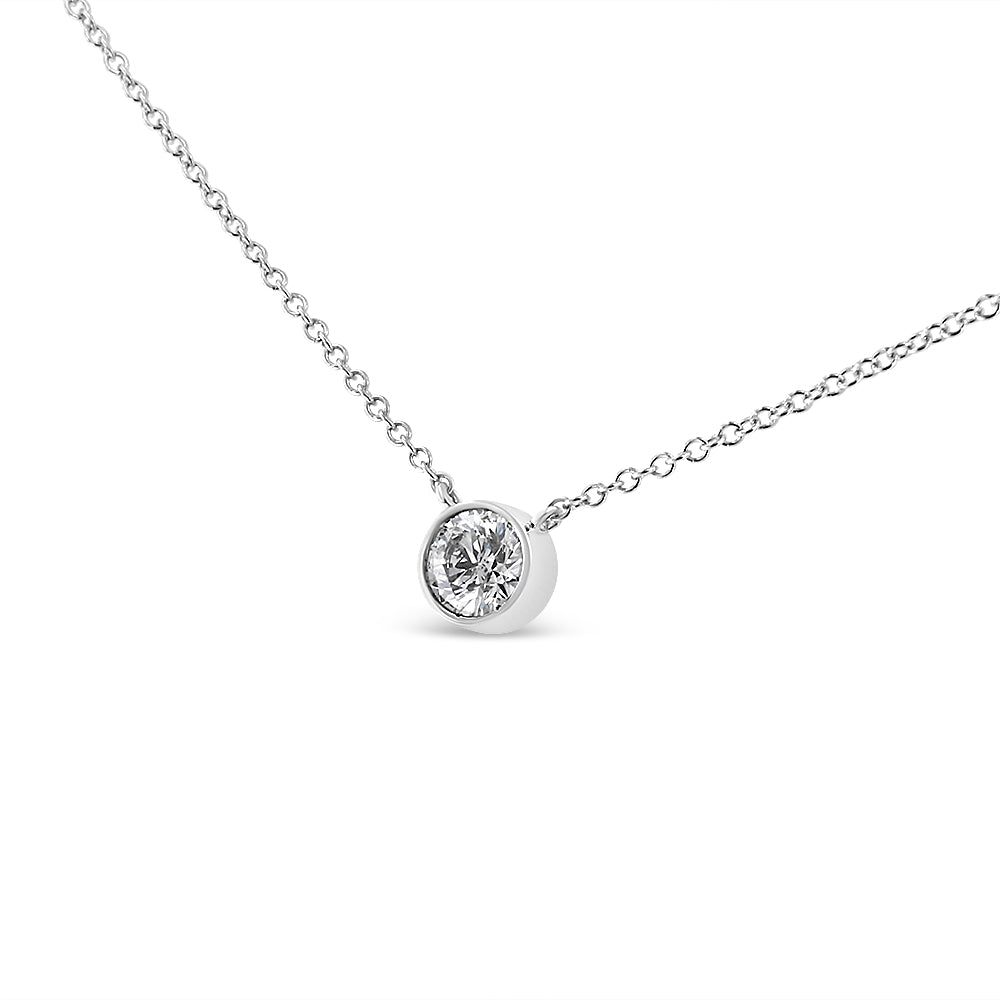 Collar de Pendiente con Diamante Engastado en Bezel de Oro Blanco de 10K y 1/2 Quilate