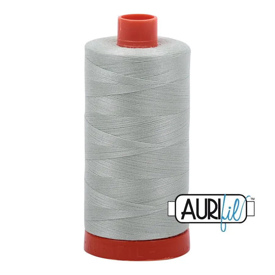 2912 Hilo de Algodón Aurifil Platinum 50wt Carrete Grande
