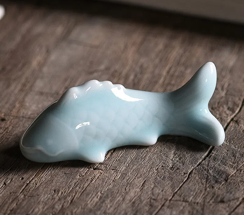 Celadon Koi Pen Holder Multi functional Small Pen Stand Creative Small Pen Stop Pen Mountain Student Desktop Exquisite Ornament - Korvel