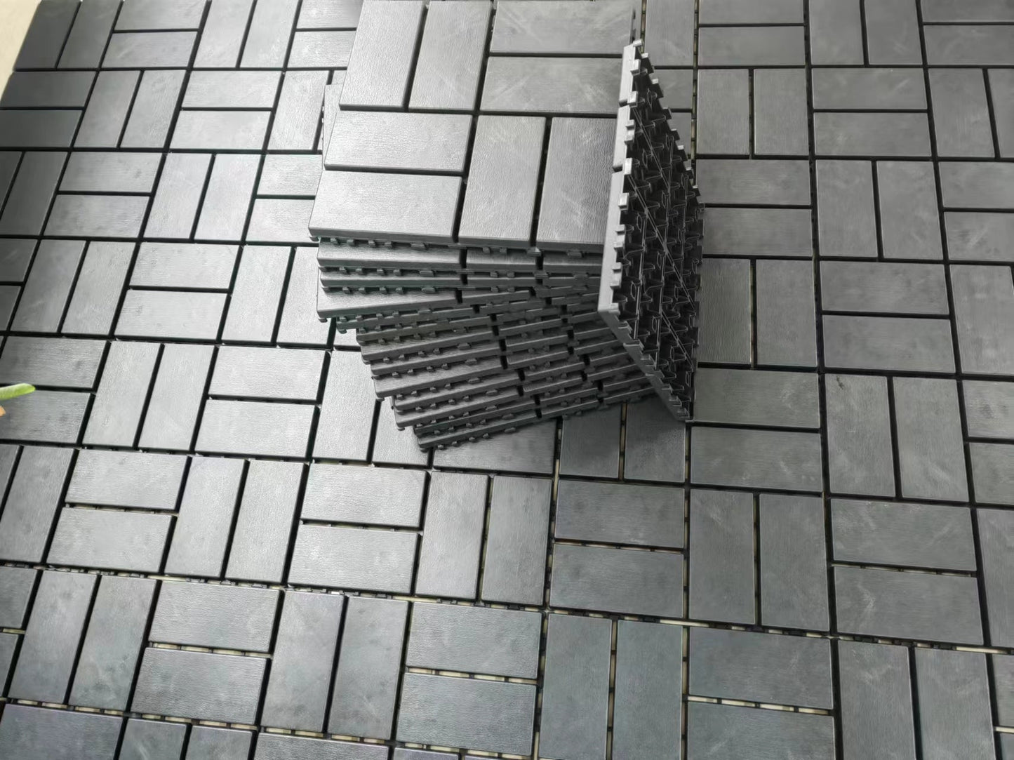 Plastic interlocking deck tiles, 36 pieces, 12 inch x 12 inch waterproof terrace tiles, with strong drainage design in grey - Korvel