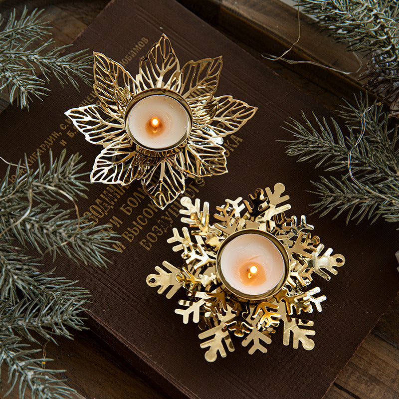 Christmas Golden Iron Candlestick Desktop Decoration Christmas Day Snowflake Decorations Table Arrangement - Korvel
