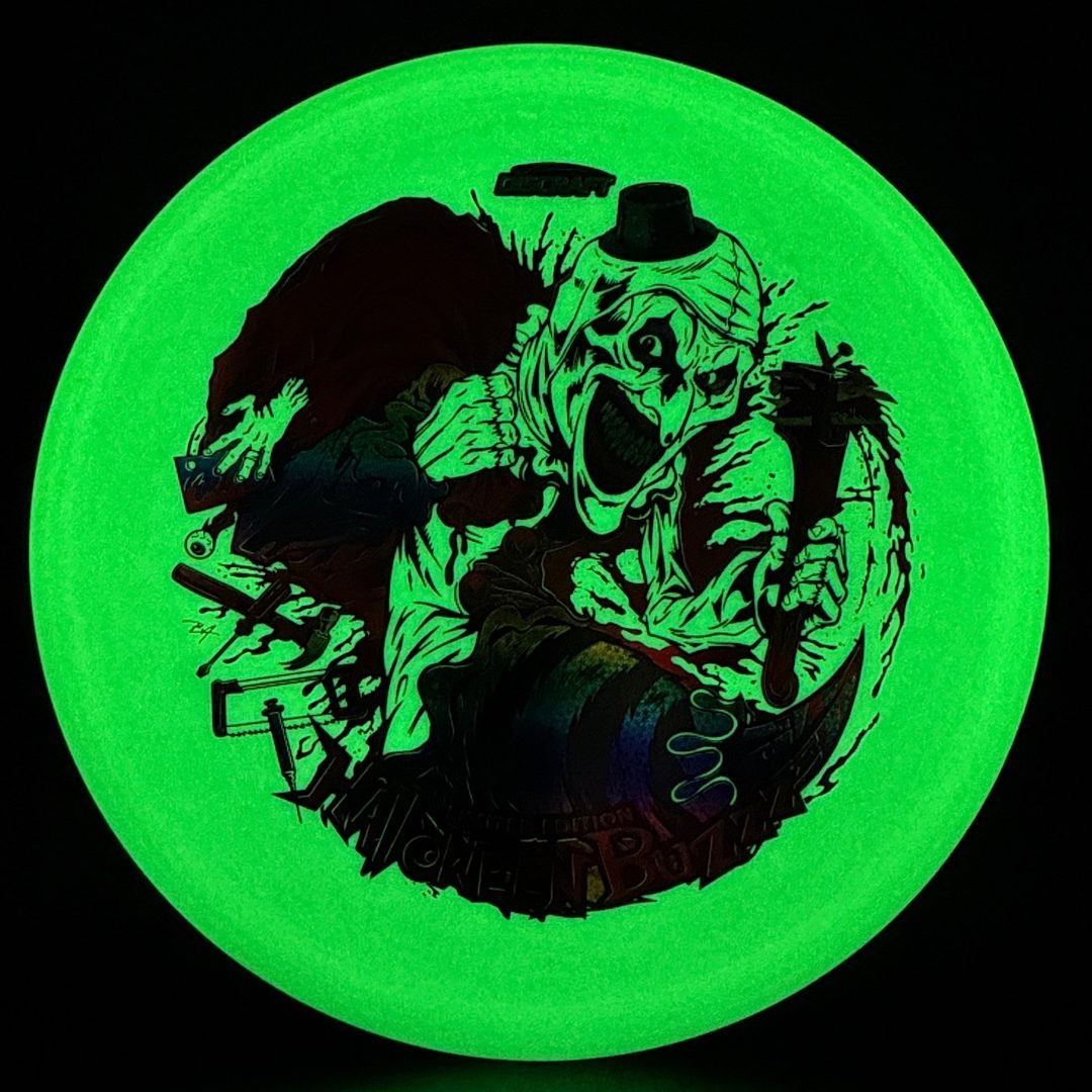 Glo Z Buzzz - Halloween 2025 Tri-Foil par Brian Allen