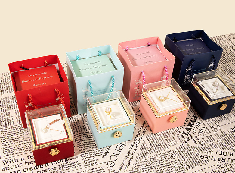 360° Flip Rose Gift Box Necklace Ring Gift Box for Women