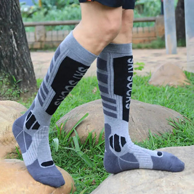 New Merino wool skiing socks with thickened towel bottom for men and women's outdoor winter high tube hiking socks - Korvel