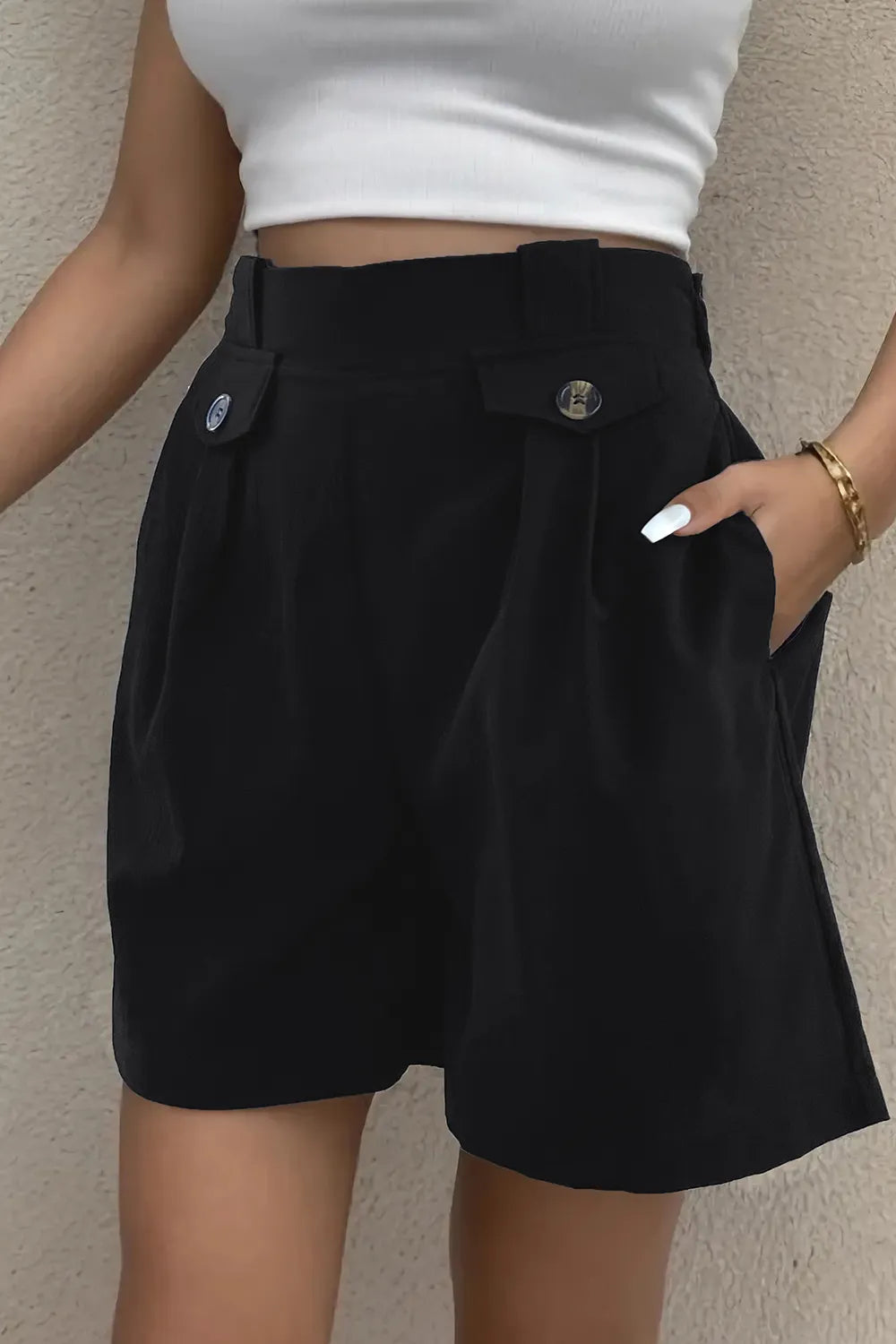 Elegant Decorative Button Pocketed Shorts