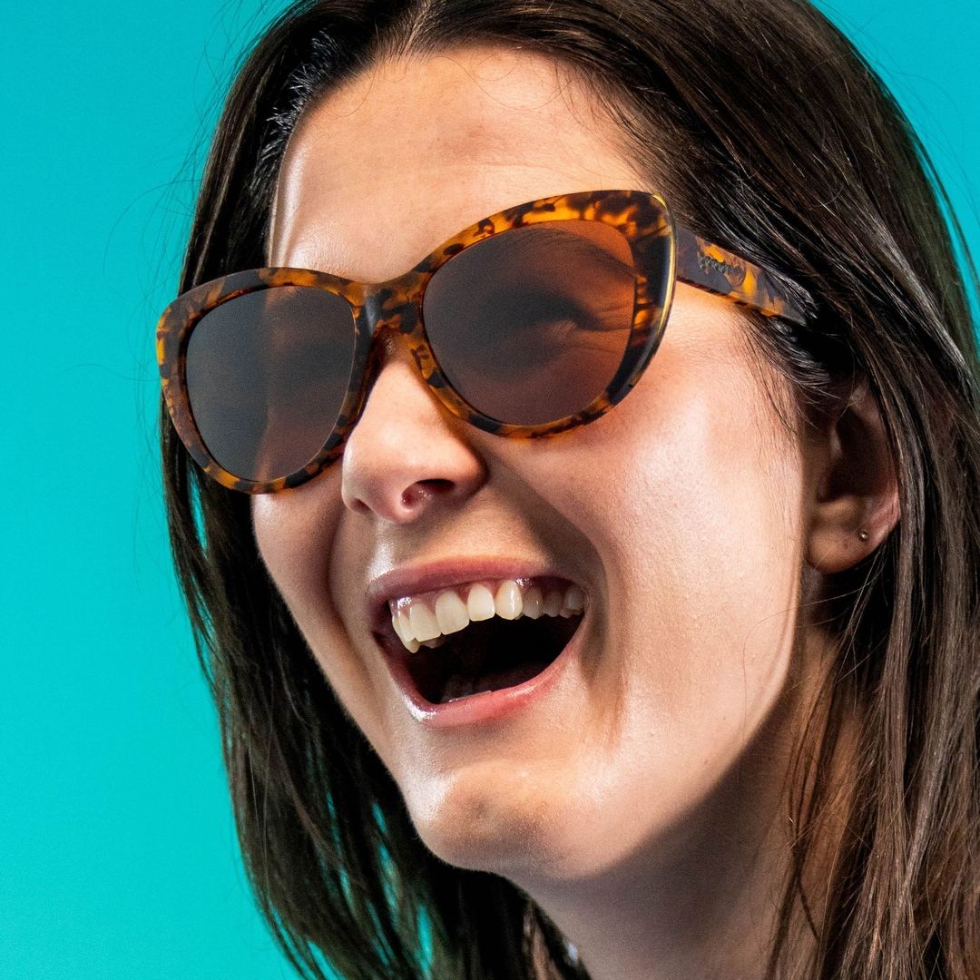 Fierce Fashion: Glam G Polarized Catwalk Sunglasses - Korvel