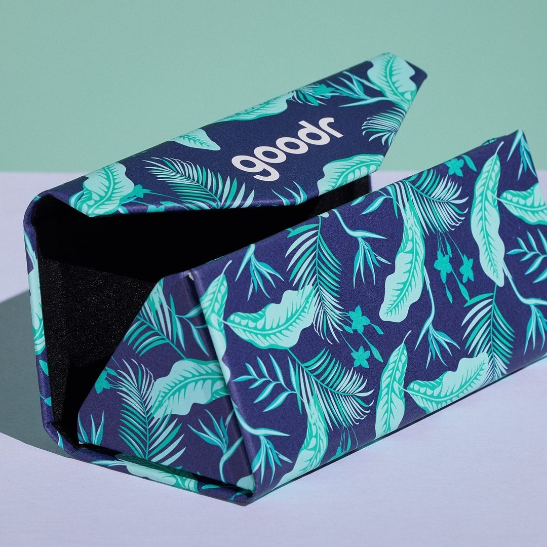 Stylish & Compact Folding Sunglasses Case - Korvel