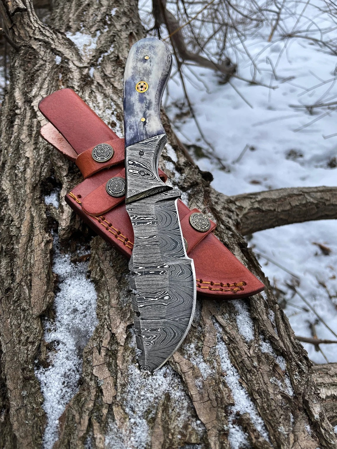 Exquisite Damascus Steel Tom Brown Tracker Knife - 12" with Colorful Bone Handle - Korvel