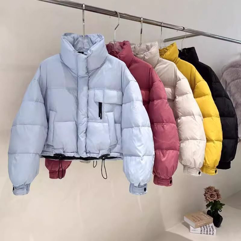 Veste courte matelassée épaulée à col montant de style coréen