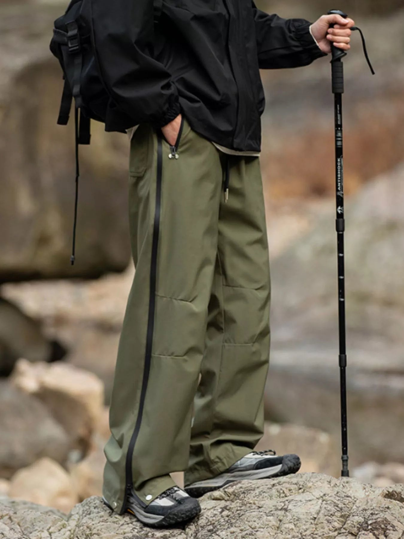 Men's Tactical Cargo Pants for Outdoor Adventures