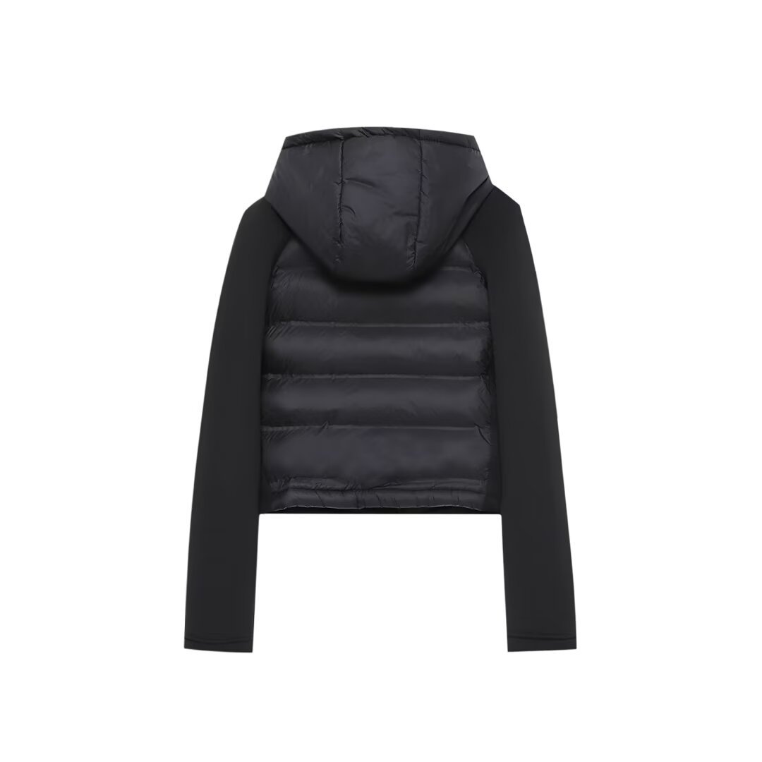 Chaqueta con capucha térmica de patchwork negro de manga larga