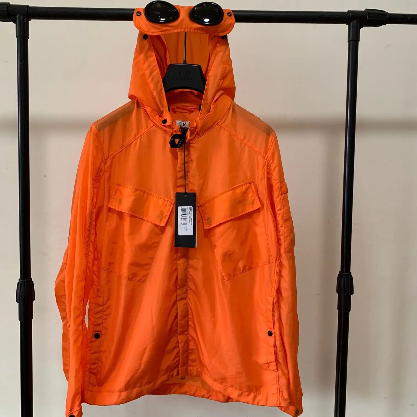 Veste à capuche coupe-vent