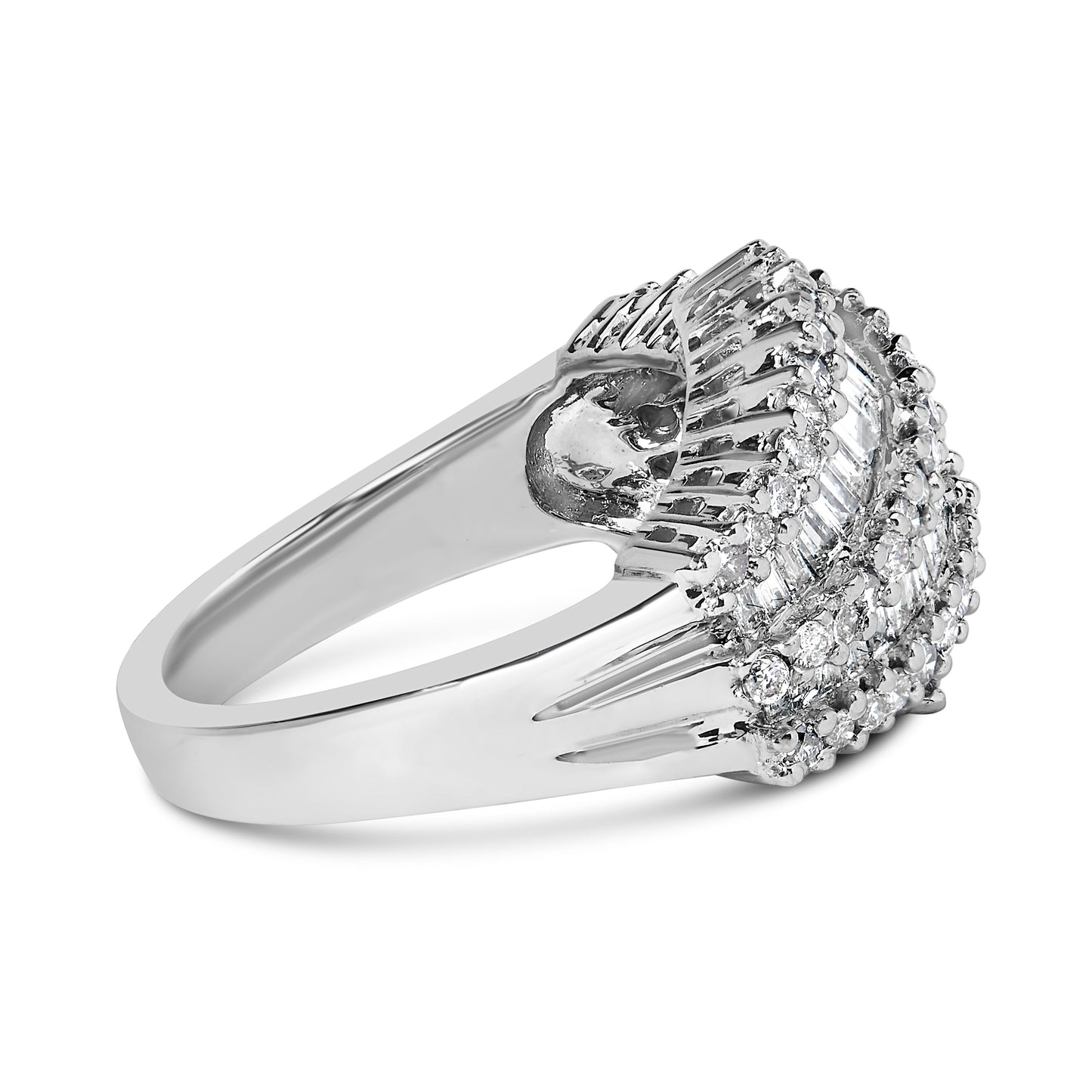Anillo de cóctel de diamantes de oro blanco de 14K - Talla 6-1/2