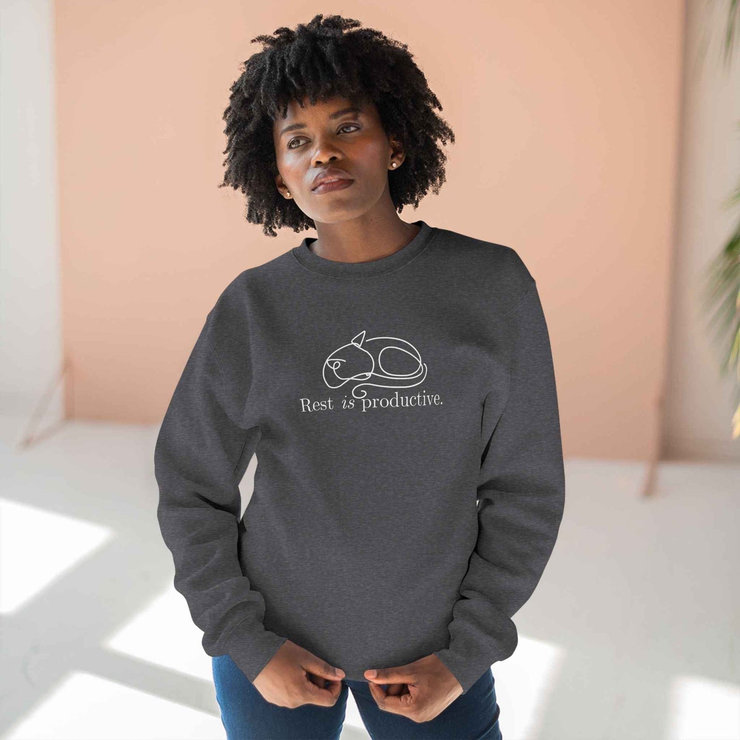 Sudadera Minimalista de Gato 'Descansar es Productivo'