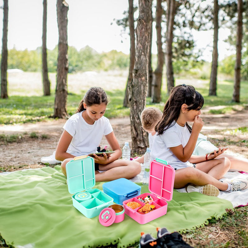 Kids' bento lunch bag: 1700ml containers with toppers, thermos, for school. - Korvel