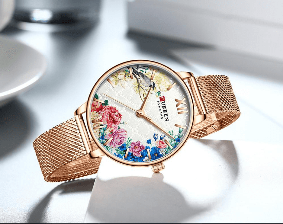 Montre Élégante pour Femme avec Motifs de Découpage Floral