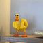 Estatua de Pato con Dedo Medio - Decoración de Resina Única