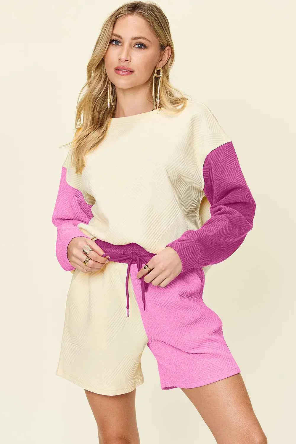 Conjunto de Hombros de Dos Piezas con Bolsillos Contrastantes