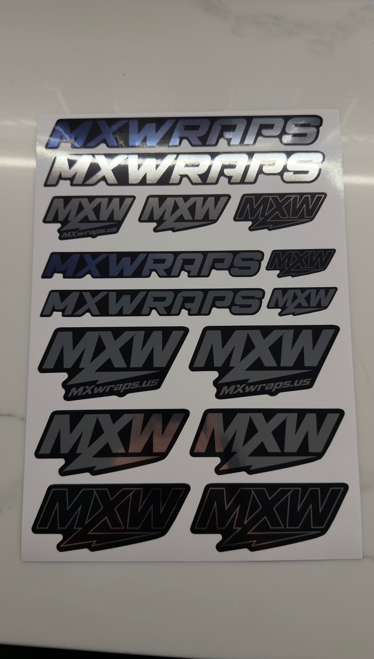 Autocollants de logo personnalisés pour la personnalisation