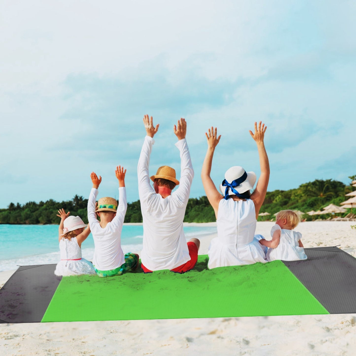 Sand Proof Picnic Blanket - Water Resistant & Foldable for Outdoor Fun