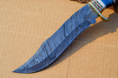 The Ultimate Bowie: 14-Inch Damascus Steel Knife with Luxurious Handle - Korvel