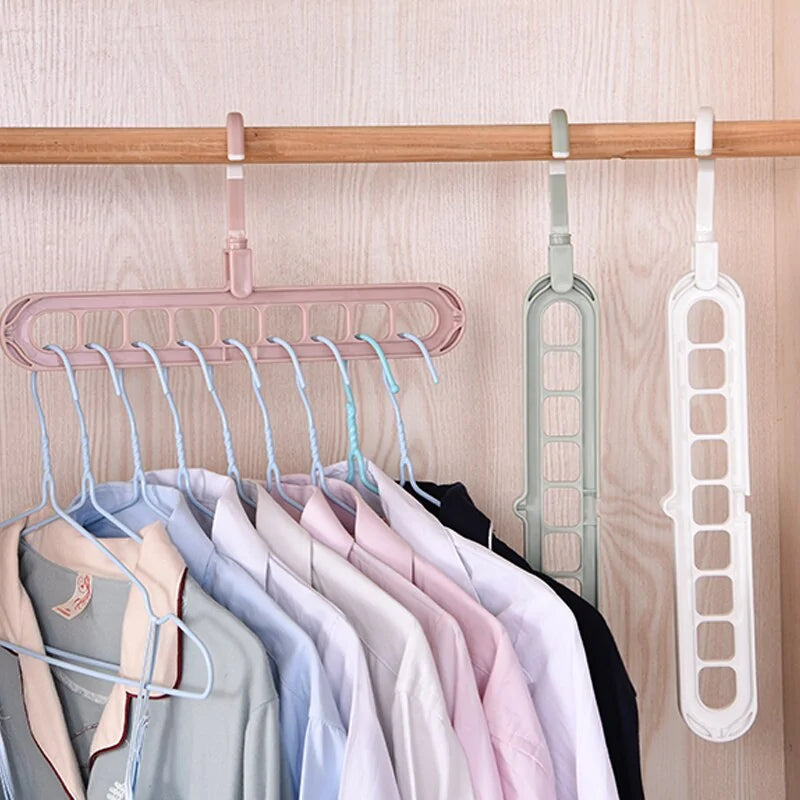 Séchoir à vêtements multi-port pour un rangement efficace