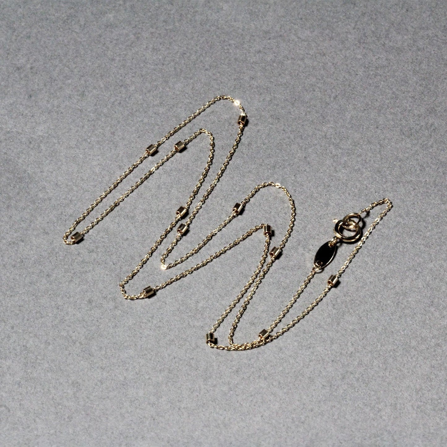Cadena de Colgante con Enlaces de Perlas en Oro Amarillo de 14k