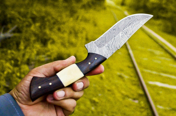 Wilderness Elite 10.5-Inch Damascus Steel Hunting Knife with Bone & Wenge Handle - Korvel